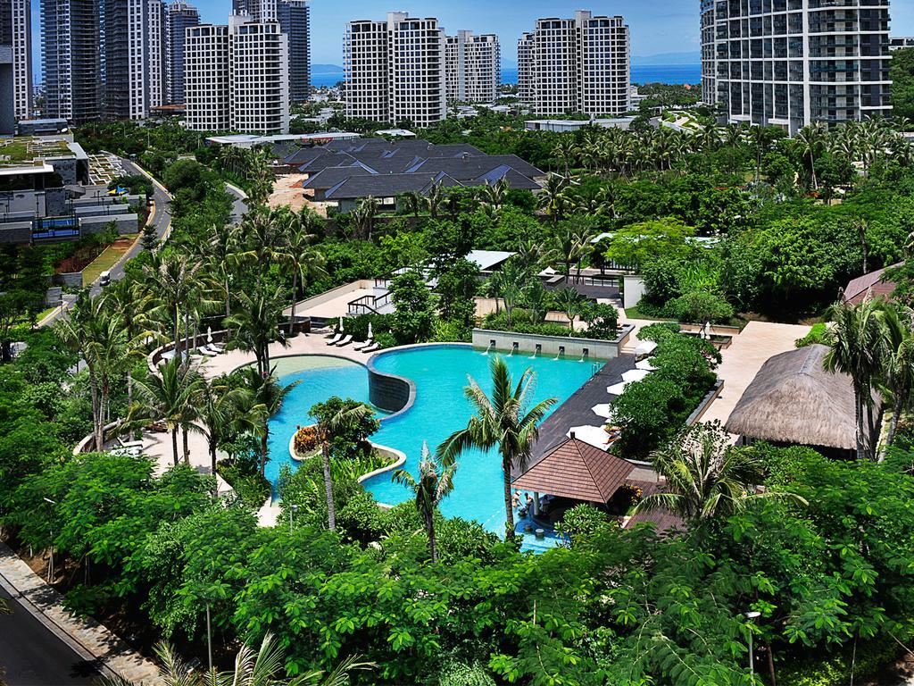 Serenity Coast All Suite Resort Sanya Exterior photo