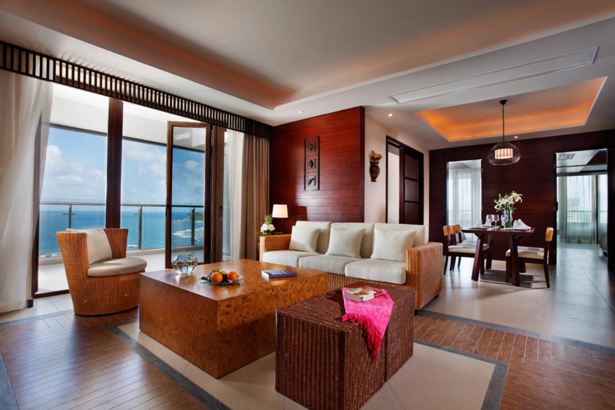 Serenity Coast All Suite Resort Sanya Exterior photo